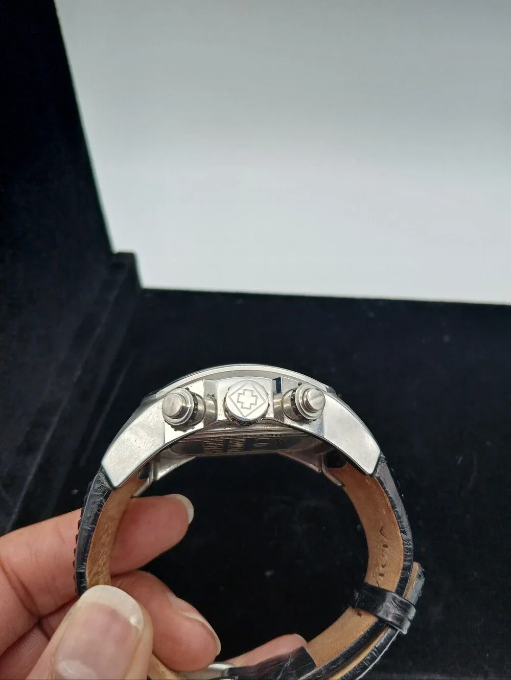 Invicta subdials damage